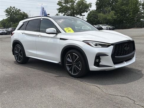 Used 2023 INFINITI QX50 Sport AWD/4WD image 32