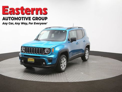 Used 2022 Jeep Renegade Latitude w/ Convenience Group AWD/4WD image 55
