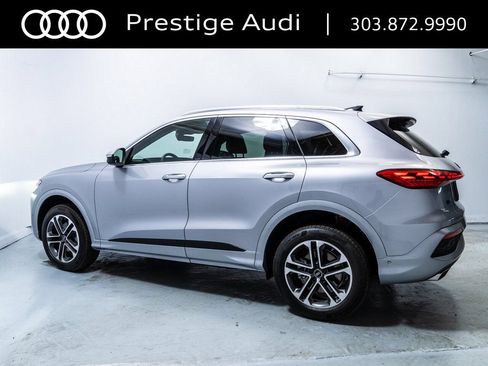 Used 2025 Audi Q5 Premium w/ Convenience Package AWD/4WD image 2