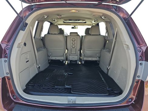 Used 2016 Honda Odyssey Touring Elite image 30
