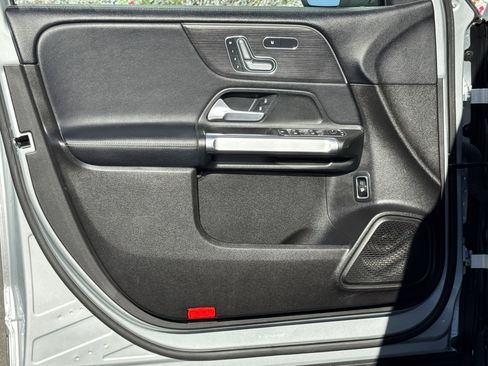 Certified 2020 Mercedes-Benz GLB 250 image 17