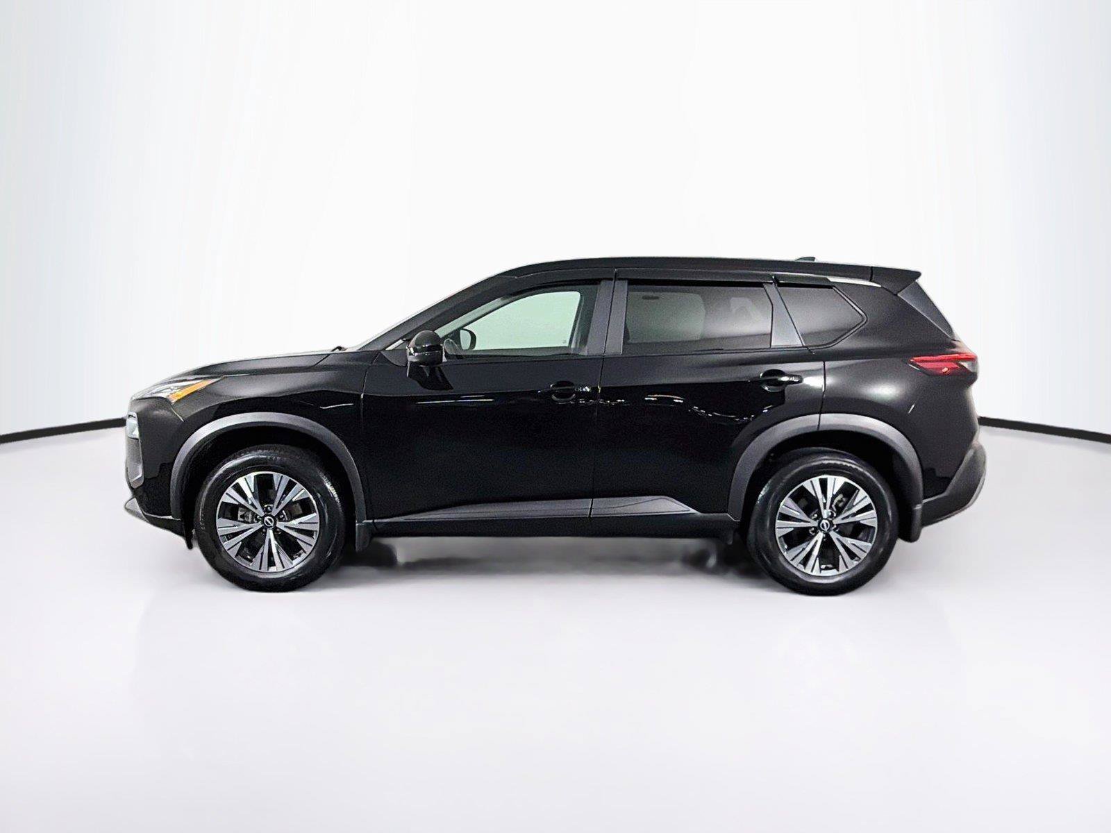 Used 2023 Nissan Rogue SV AWD/4WD image 8