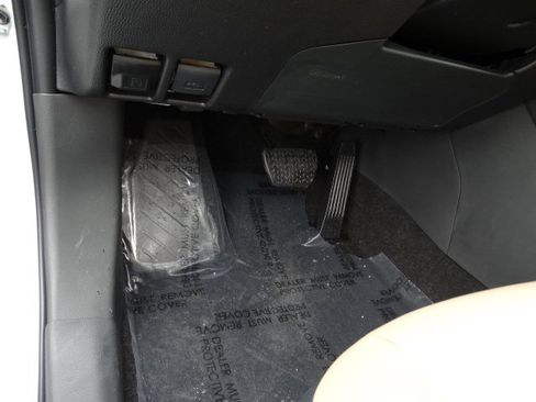 New 2025 Toyota RAV4 XLE Premium image 8