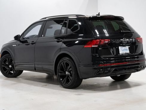 Used 2024 Volkswagen Tiguan SE R-Line FWD image 33