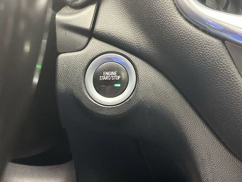 Used 2019 Chevrolet Equinox LT w/ Sun & Navigation Package image 20