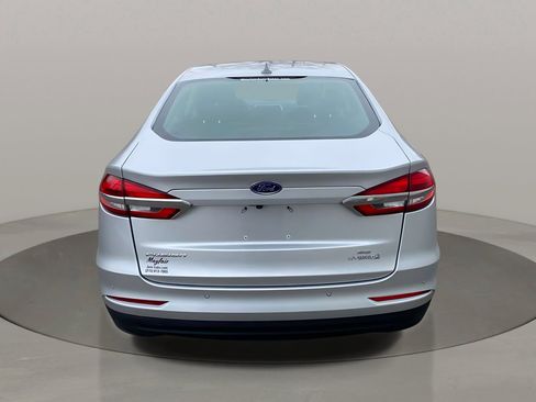 Used 2019 Ford Fusion SE image 5