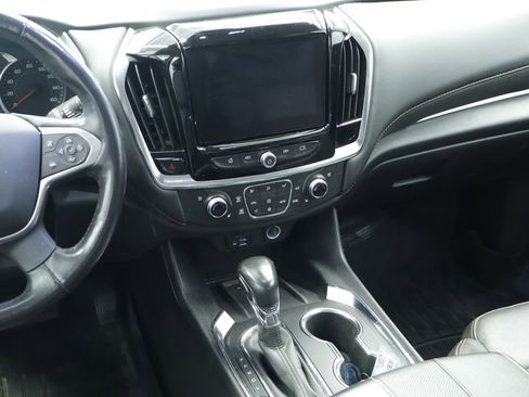Used 2021 Chevrolet Traverse Premier w/ Redline Edition AWD/4WD image 26