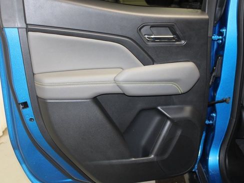 Used 2024 Chevrolet Colorado ZR2 w/ Technology Package image 15