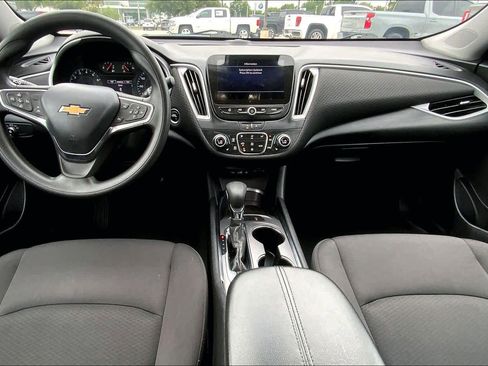Used 2024 Chevrolet Malibu LT FWD image 15