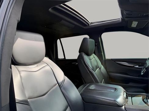 Used 2018 Cadillac Escalade Platinum image 48
