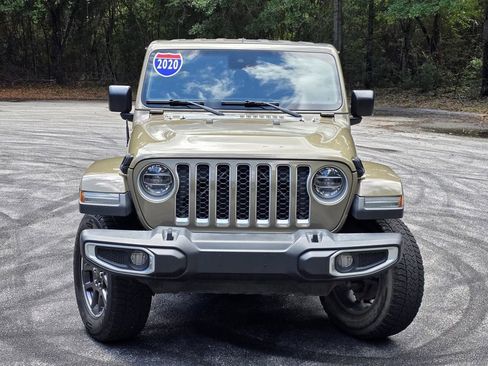 Used 2020 Jeep Gladiator Overland AWD/4WD image 2