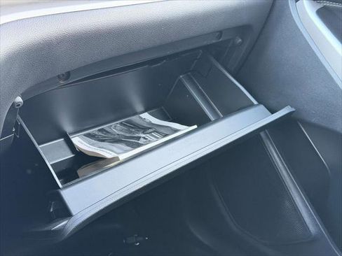 Used 2023 Ford Explorer XLT w/ Equipment Group 202A image 33