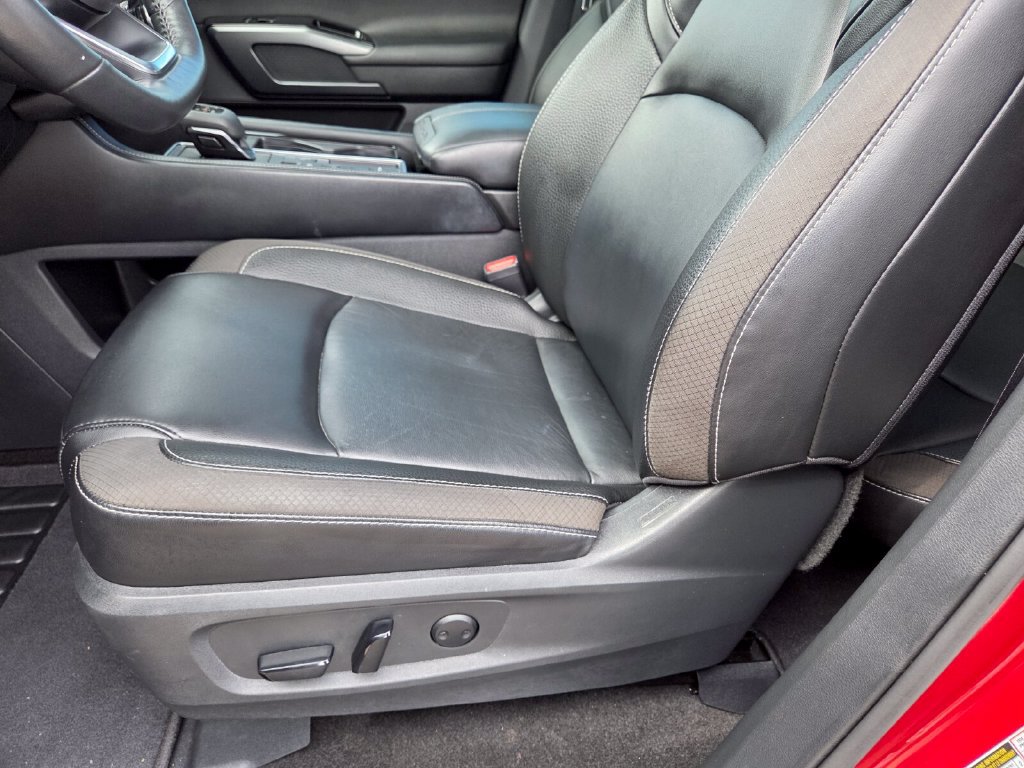 Used 2023 Nissan Pathfinder SL w/ SL Premium Package FWD image 10