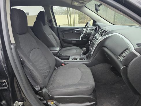 Used 2011 Chevrolet Traverse LT image 8