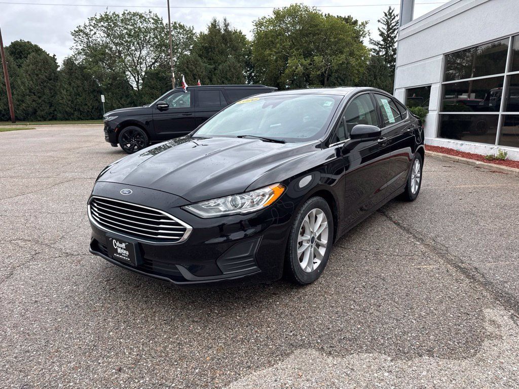 Used 2020 Ford Fusion SE FWD image 7