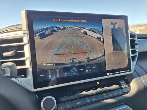 Used 2023 Toyota Tundra Platinum image 16