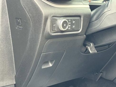 Certified 2022 Ford Explorer XLT w/ Equipment Group 202A image 30