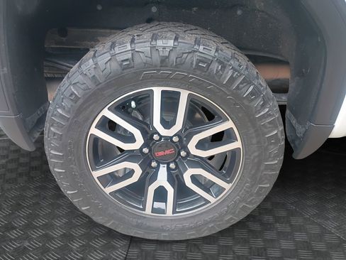 Used 2020 GMC Sierra 1500 AT4 w/ AT4 Premium Package image 23