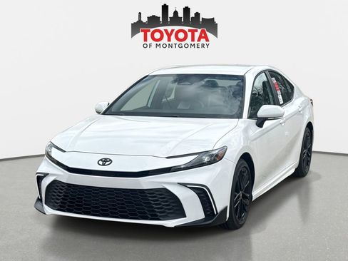 New 2026 Toyota Camry SE image 7