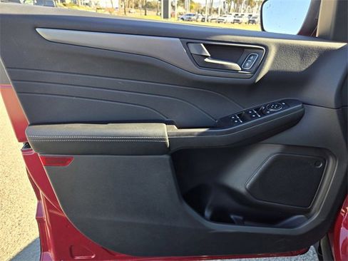 Used 2025 Ford Escape Active image 19