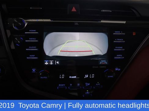 Used 2019 Toyota Camry XSE FWD image 18