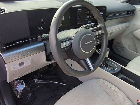 Used 2024 Hyundai Kona SEL image 12