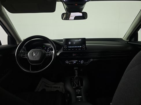 Certified 2024 Honda HR-V LX image 22