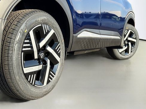 New 2026 Nissan Kicks SV image 13