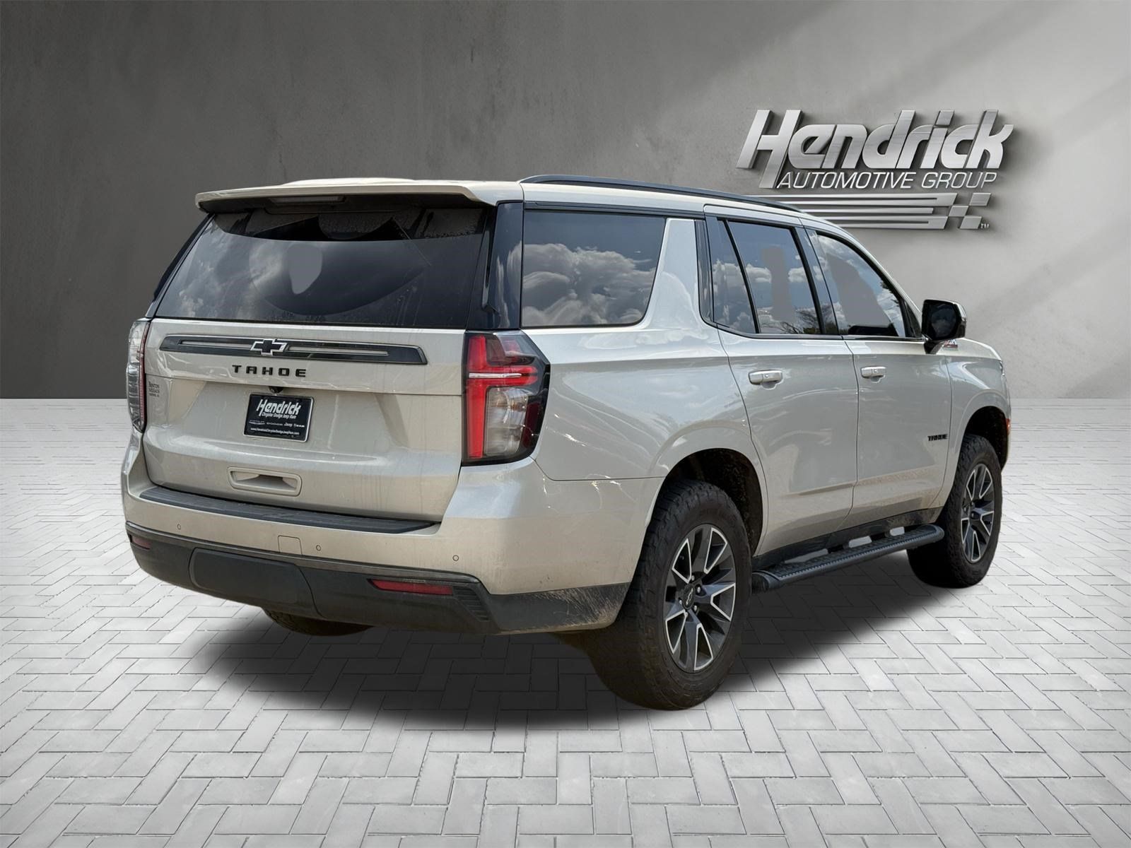 Used 2022 Chevrolet Tahoe Z71 w/ Luxury Package AWD/4WD image 10