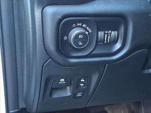 Used 2023 RAM 1500 Laramie AWD/4WD image 11