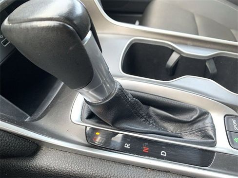 Used 2022 Honda Accord Sport image 24