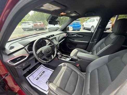 Used 2023 Chevrolet TrailBlazer RS AWD/4WD image 11