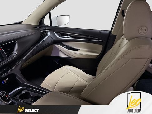Used 2020 Buick Enclave Essence FWD image 25