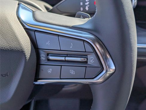 New 2026 Chevrolet Suburban Premier image 23