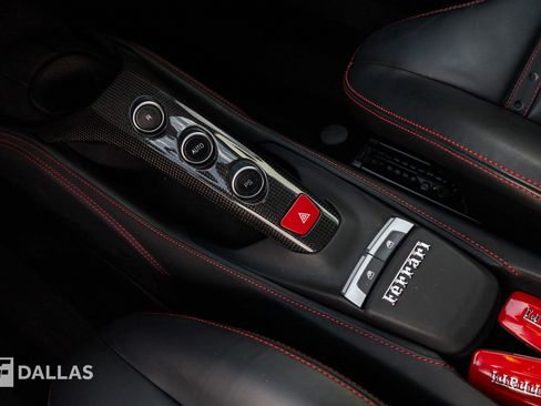 Used 2017 Ferrari 488 GTB image 31