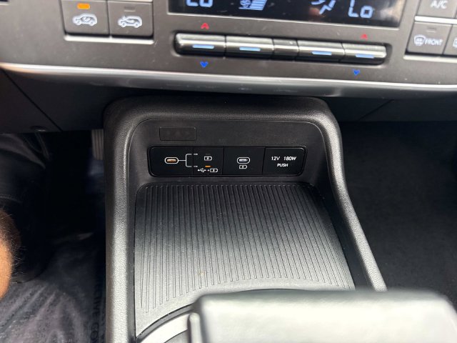 Certified 2024 Hyundai Kona SEL FWD image 23
