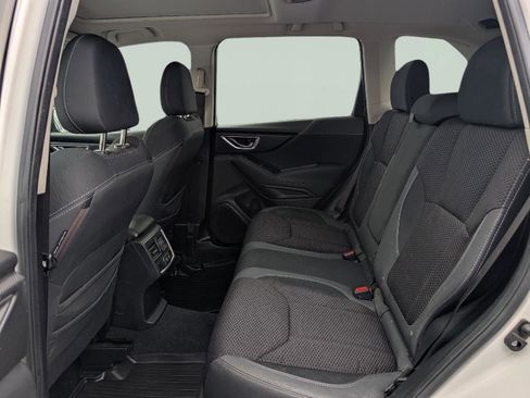 Used 2019 Subaru Forester Premium image 19