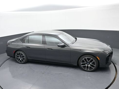 New 2026 BMW 750e xDrive AWD/4WD image 31