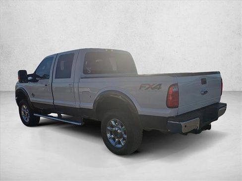 Used 2016 Ford F250 Lariat w/ Lariat Interior Package image 3
