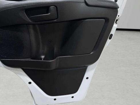 Used 2024 RAM ProMaster 2500 w/ Safety Group FWD image 9