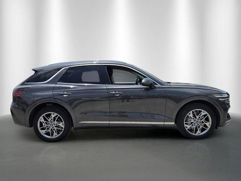 Used 2025 Genesis GV70 2.5T AWD/4WD image 2