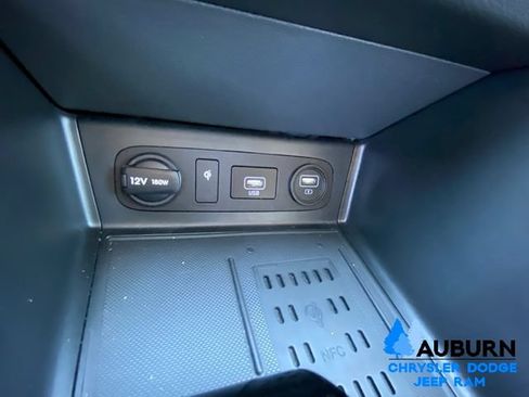 Used 2023 Hyundai Sonata Limited FWD image 45