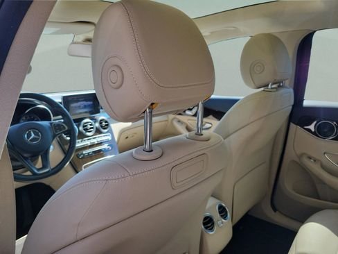 Used 2018 Mercedes-Benz GLC 300 image 10