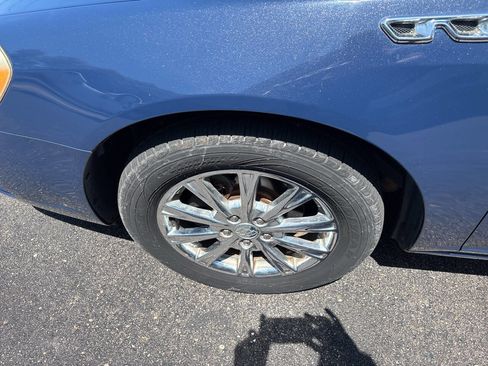 Used 2009 Buick Lucerne CXL FWD image 12