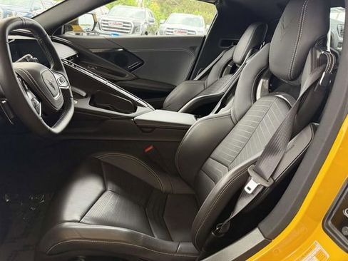 Used 2025 Chevrolet Corvette Stingray Preferred Cpe w/ Z51 Performance Package RWD image 11