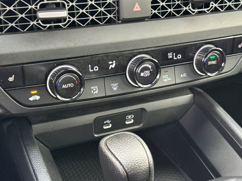 Used 2023 Honda Accord EX image 19