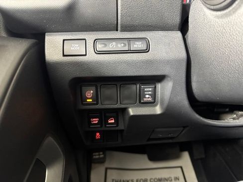 Used 2023 Nissan Frontier SV w/ SV Convenience Package AWD/4WD image 19