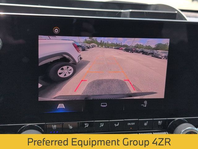Used 2024 Chevrolet Colorado ZR2 w/ ZR2 Convenience Package III AWD/4WD image 26