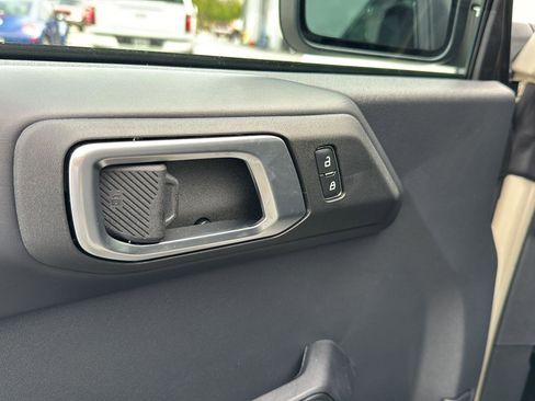 New 2025 Ford Bronco Badlands image 40