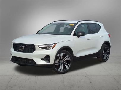 Used 2024 Volvo XC40 B5 Plus w/ Protection Package Premier
